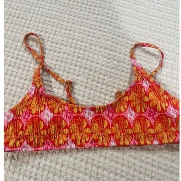 VOLAFA Triangle Smocked Textured bikini - Picture 6 of 6